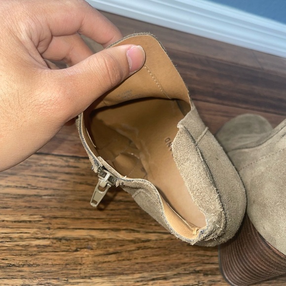 Olive taupe suede leather booties ankle boots heels - Picture 11 of 12